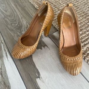 Rare Dior heels. Leather / Ostrich, still plenty of wear left on these.